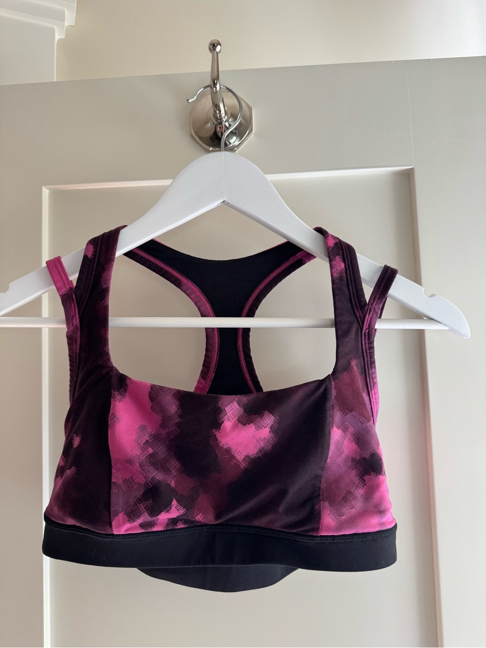 Lululemon Splendour Bra Sz 8 In Blooming Pixie Raspberry Black, Great Condition